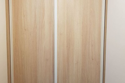 Skříně a nábytek